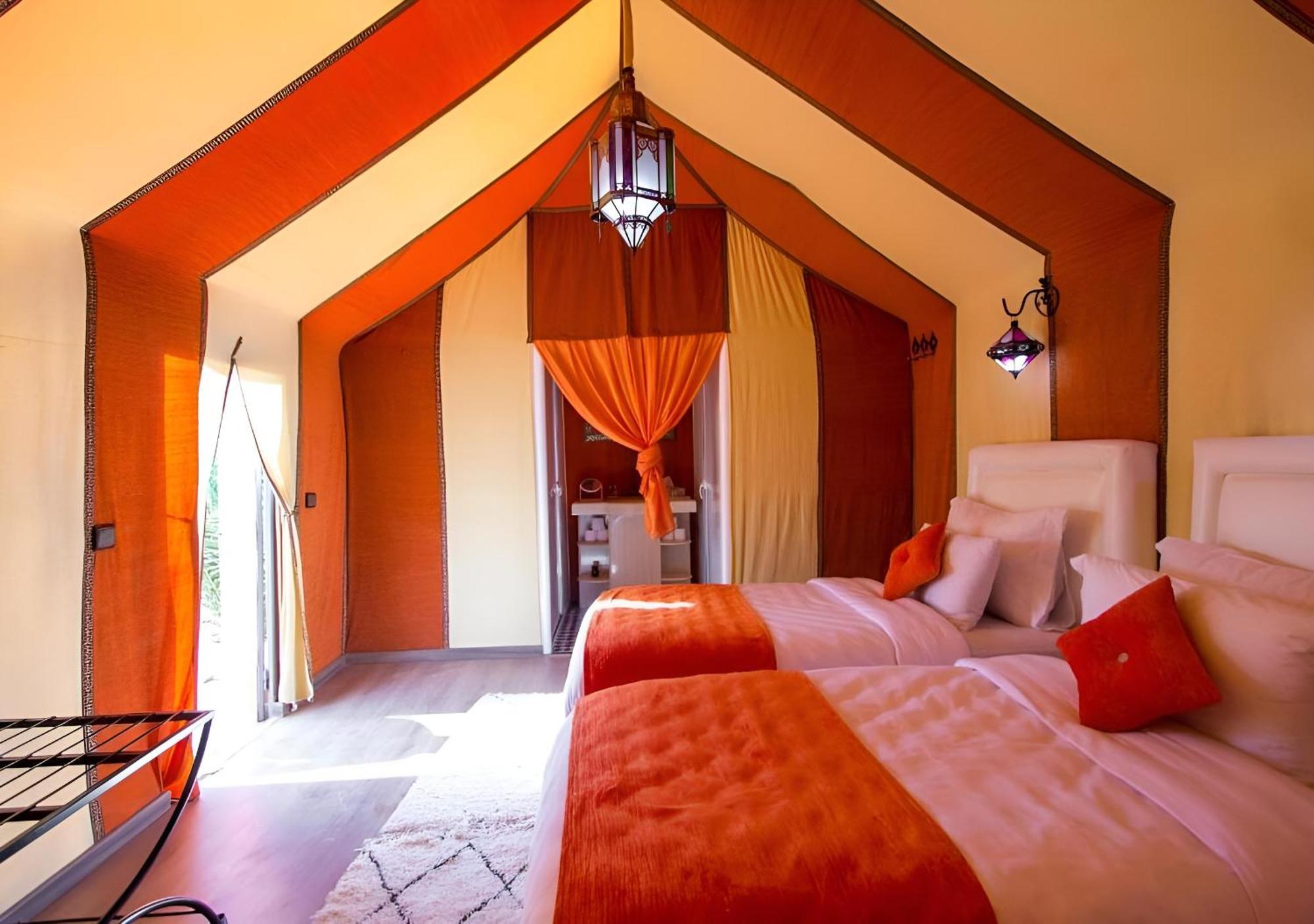 Top Desert Luxury Camp เมอร์ซูกา ภายนอก รูปภาพ