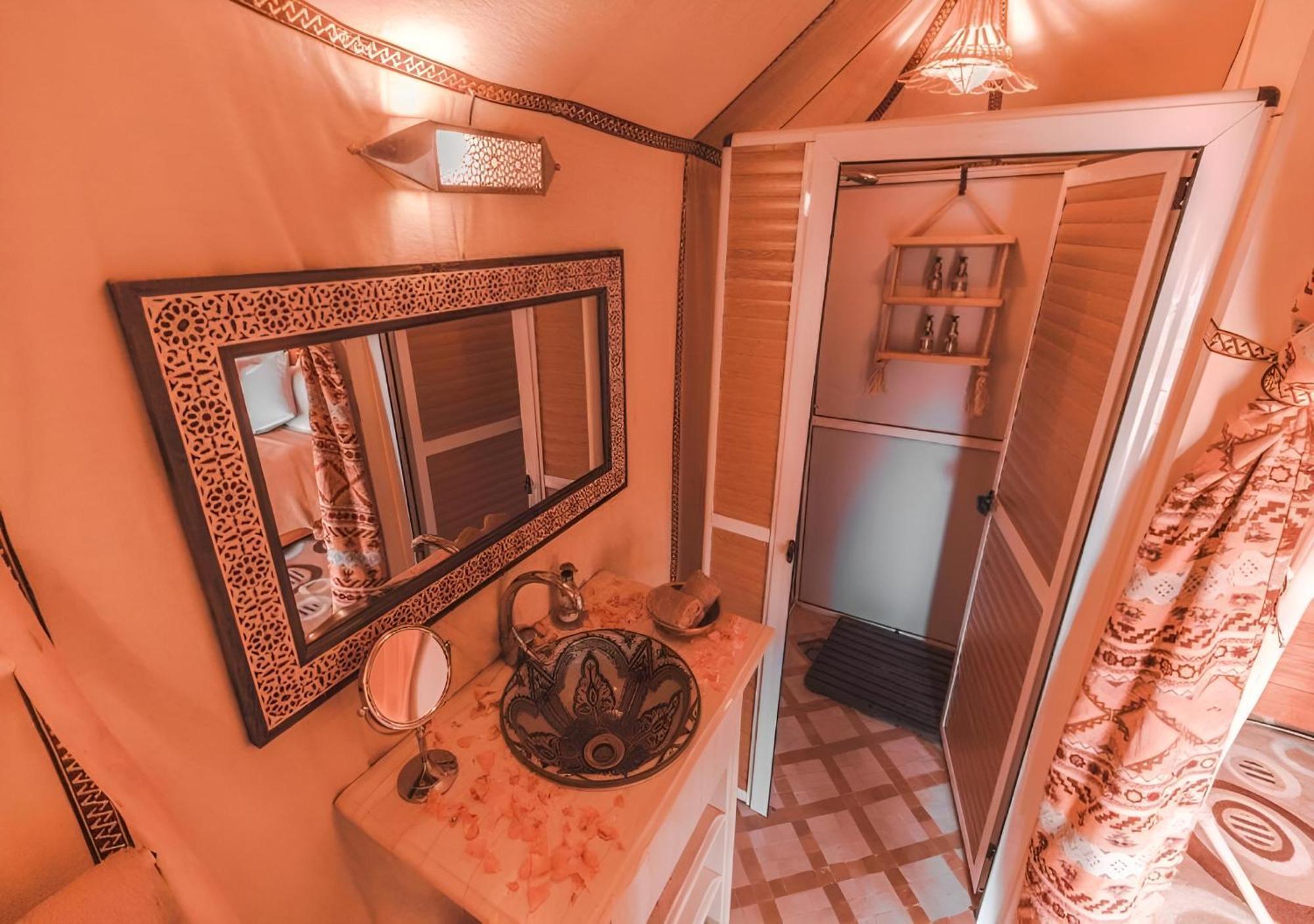 Top Desert Luxury Camp เมอร์ซูกา ภายนอก รูปภาพ