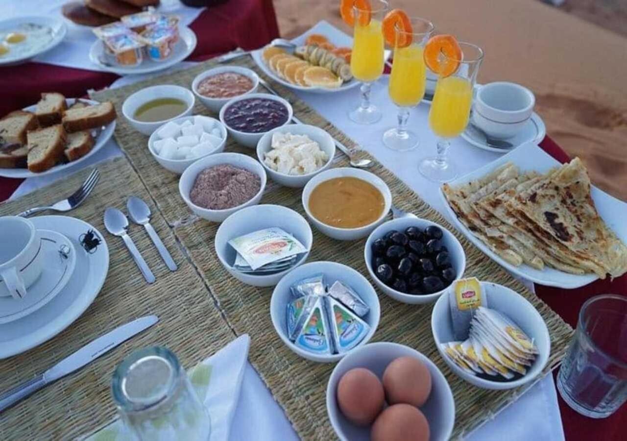Top Desert Luxury Camp เมอร์ซูกา ภายนอก รูปภาพ