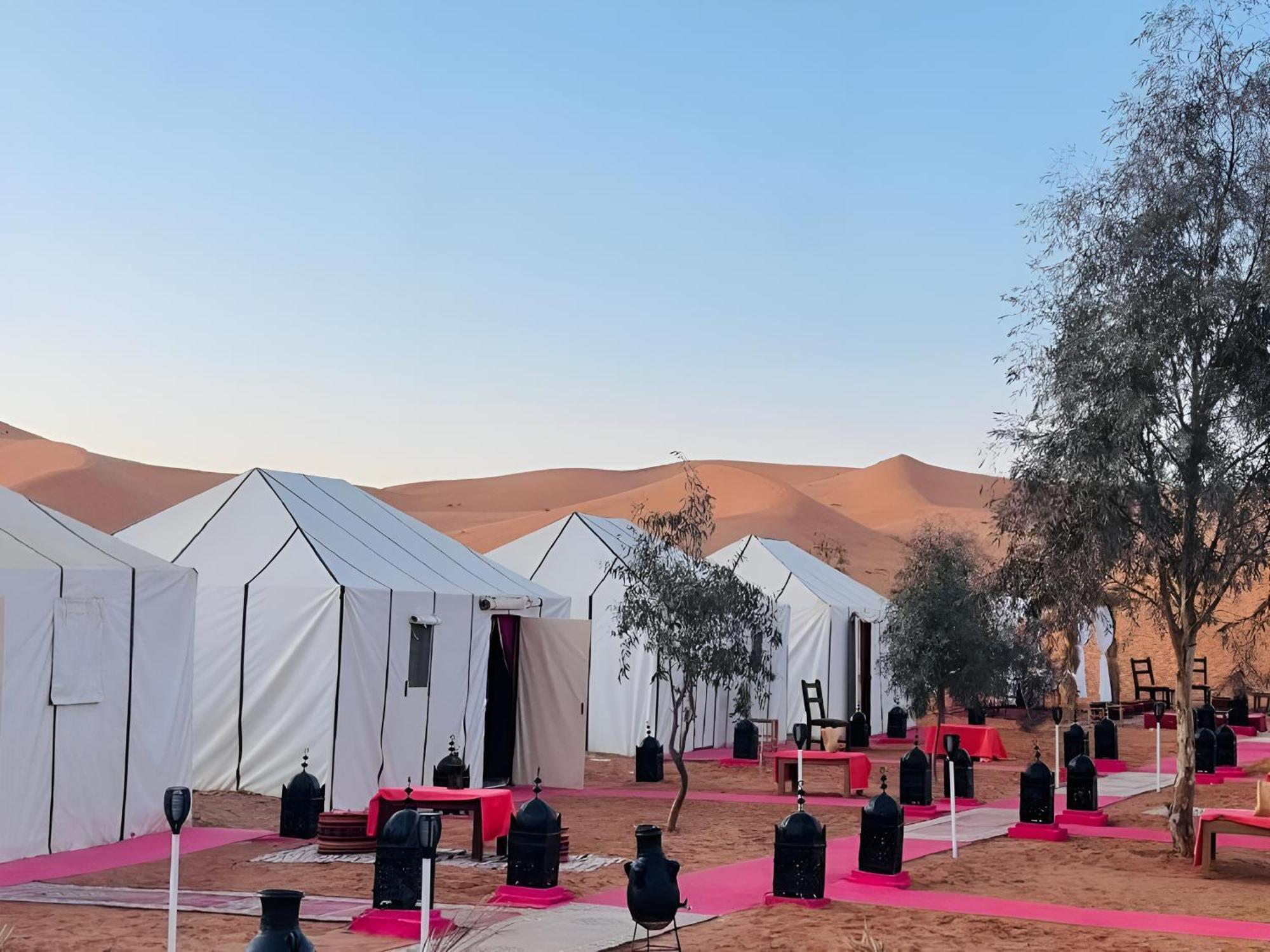 Top Desert Luxury Camp เมอร์ซูกา ภายนอก รูปภาพ
