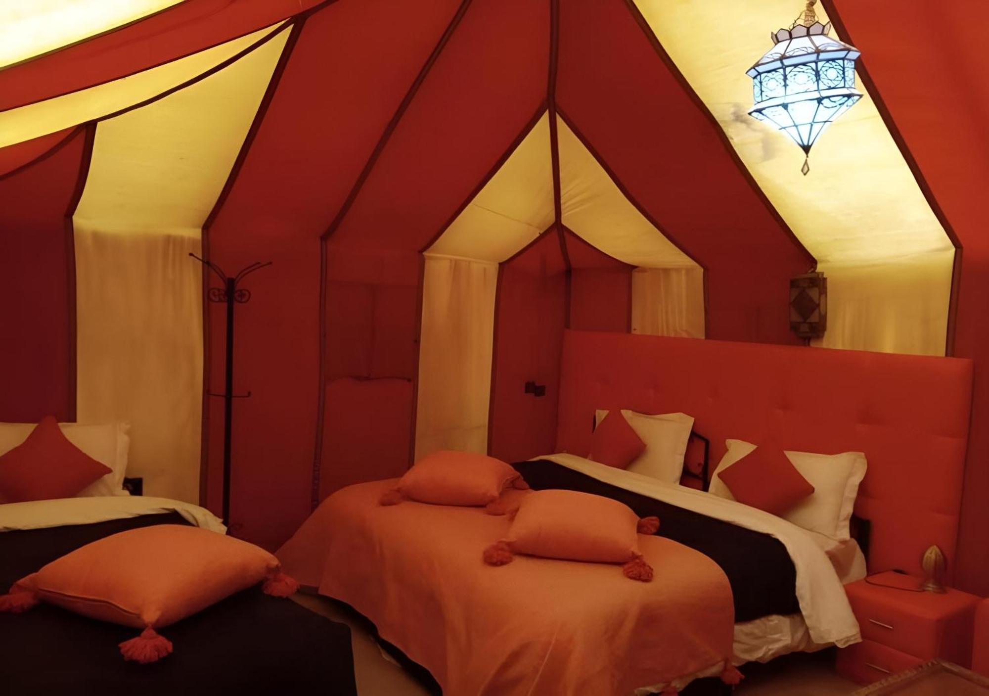 Top Desert Luxury Camp เมอร์ซูกา ภายนอก รูปภาพ